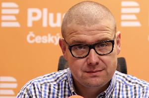 prednaska - Jind�ich ��dlo - beseda s novin��em